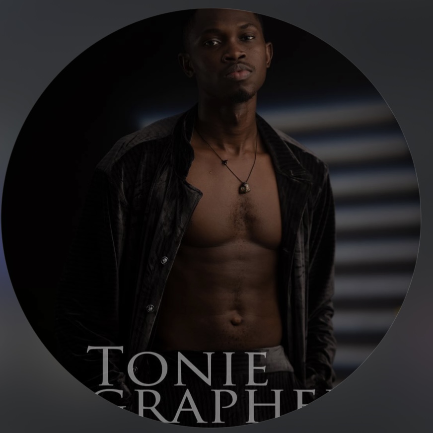 Toniegrapher (Nigeria)