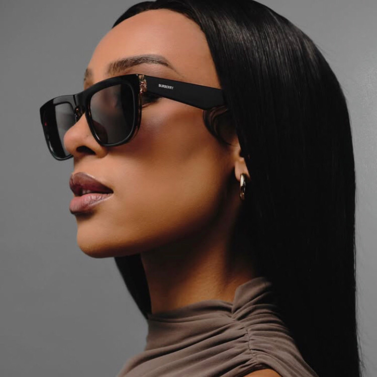 Sarah Lang ( South Africa)